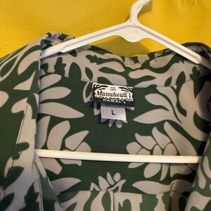 Manuhealii Green and White Floral Shirt